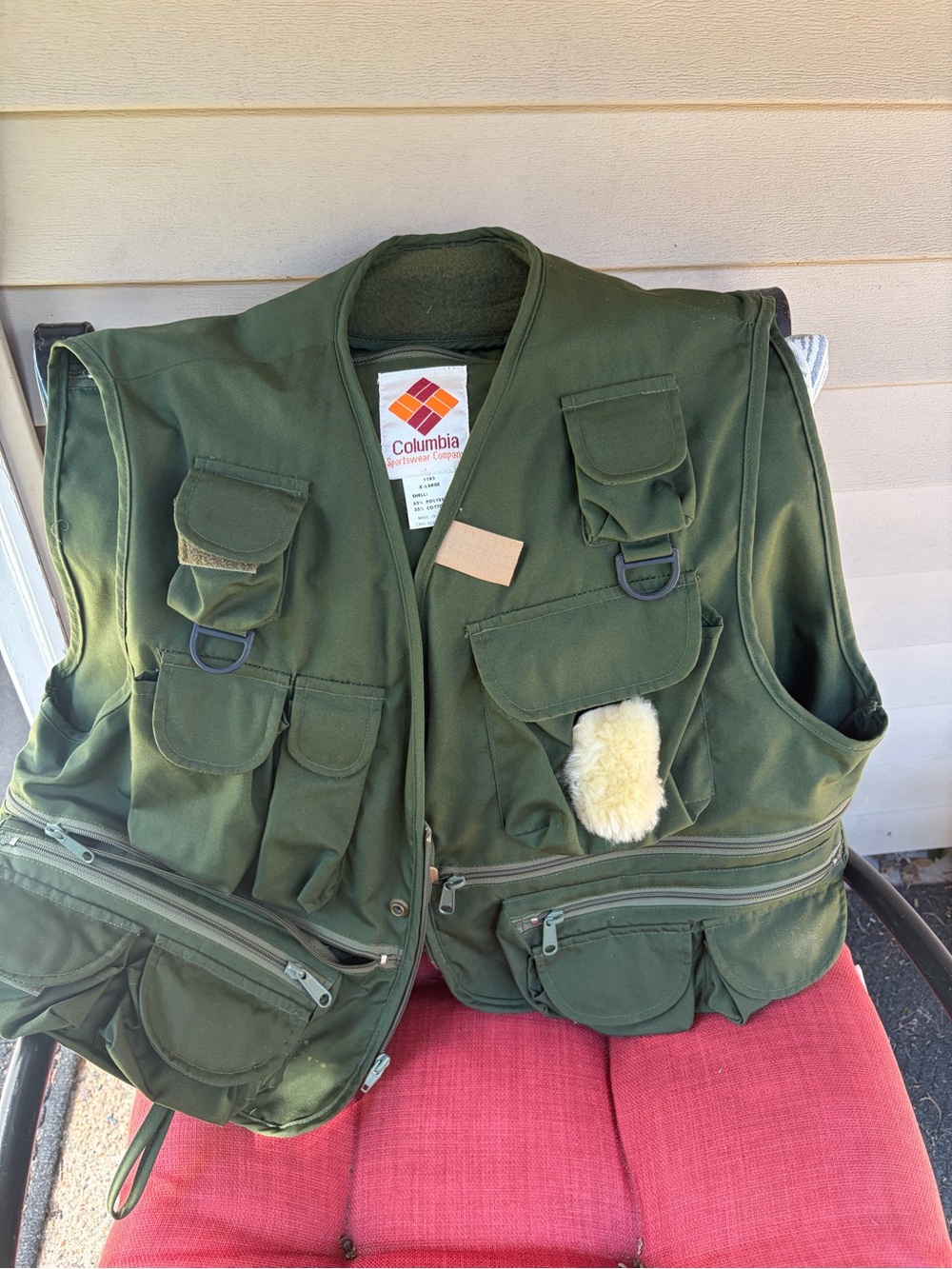 Columbia size extra large Olive Green Outdoor Utility Vest